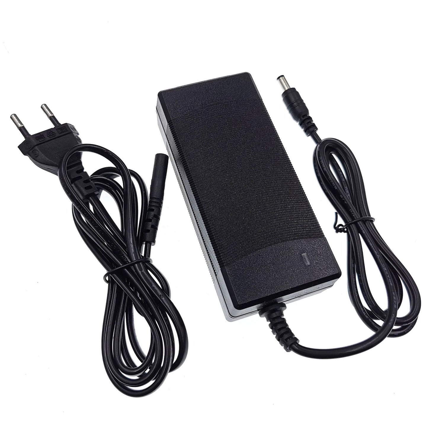 Chargeur Batterie Lithium 36V 2A - Compatible Trottinette & Vélo Électrique 10S