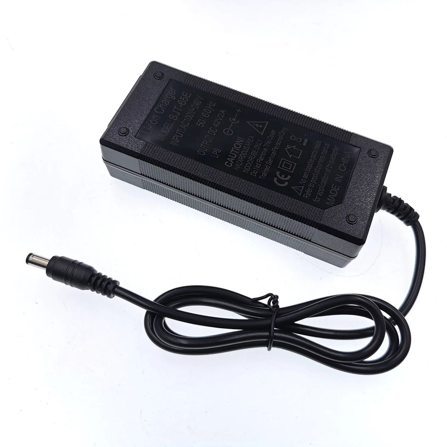 Chargeur Batterie Lithium 36V 2A - Compatible Trottinette & Vélo Électrique 10S