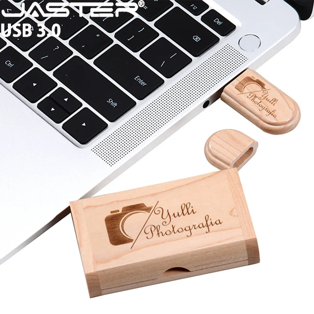 Clé USB 3.0 en Bois Naturel - 32Go à 128Go avec Boîte Cadeau (Lot de 20)